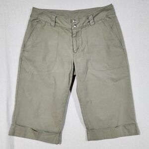 Patagonia Organic Cotton Womens Khaki Green Capri‎ Shorts Size 6 Hiking Outdoor